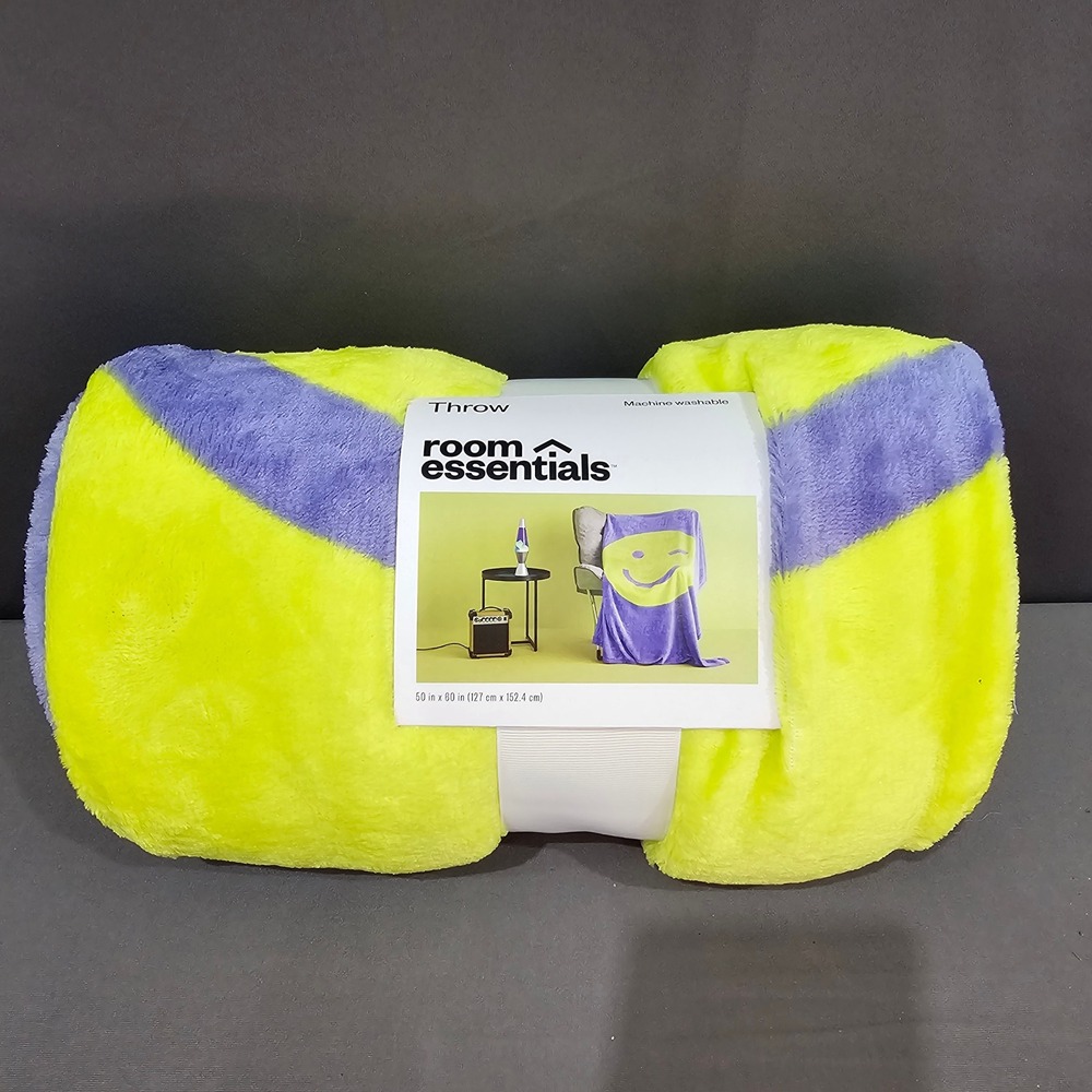 New Room Essentials Neon Yellow Purple Smiley Face Plush Throw Blanket 50x60